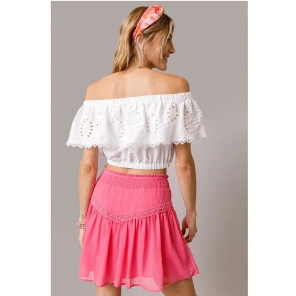Mi Ami Francesca's White Paula Off The Shoulder Eyelet Ruffle Crop Blouse Size S - Picture 2 of 13